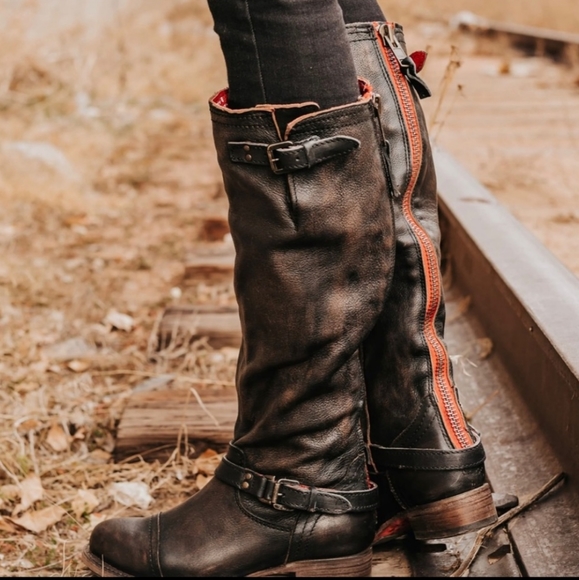 freebird Shoes - Freebird Roadey size 8 Boots - rare with red lined back zipper HOT 🔥🔥